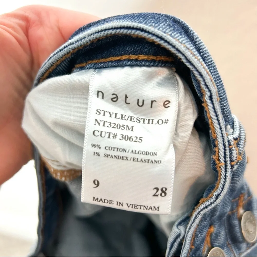 Nature Denim High Rise Button Fly Slim Straight Leg Distressed‎ Jeans 28